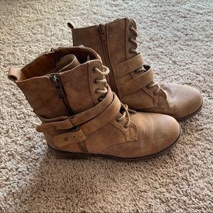 Bamboo Lace Up Boots